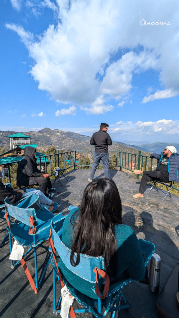 Stargazing tower called 'The Floating Crest'