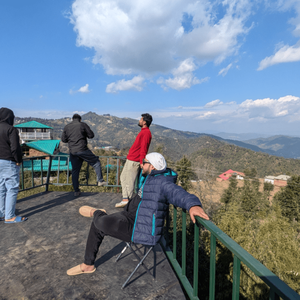 Stargazing tower called 'The Floating Crest'